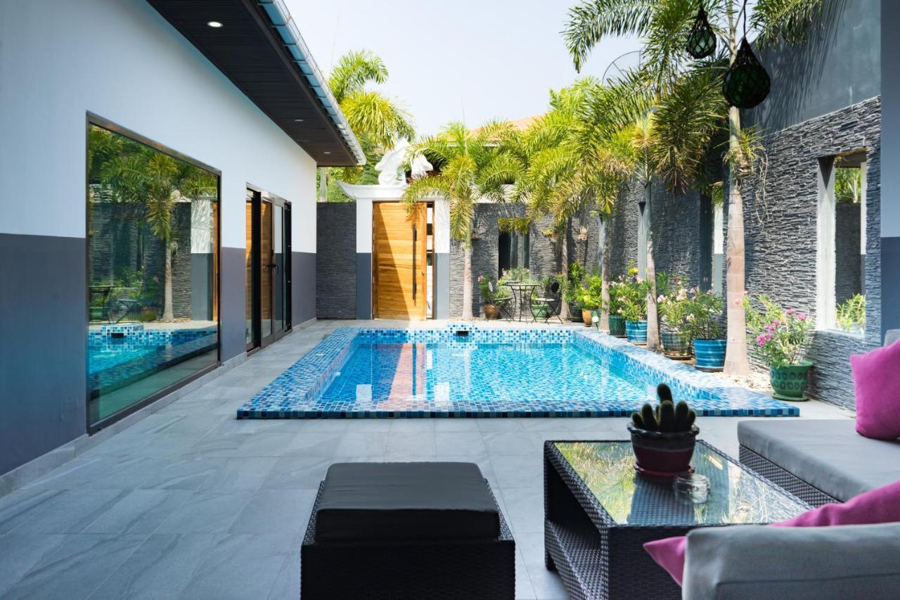 Majestic By Korawan Villa Pattaya Buitenkant foto