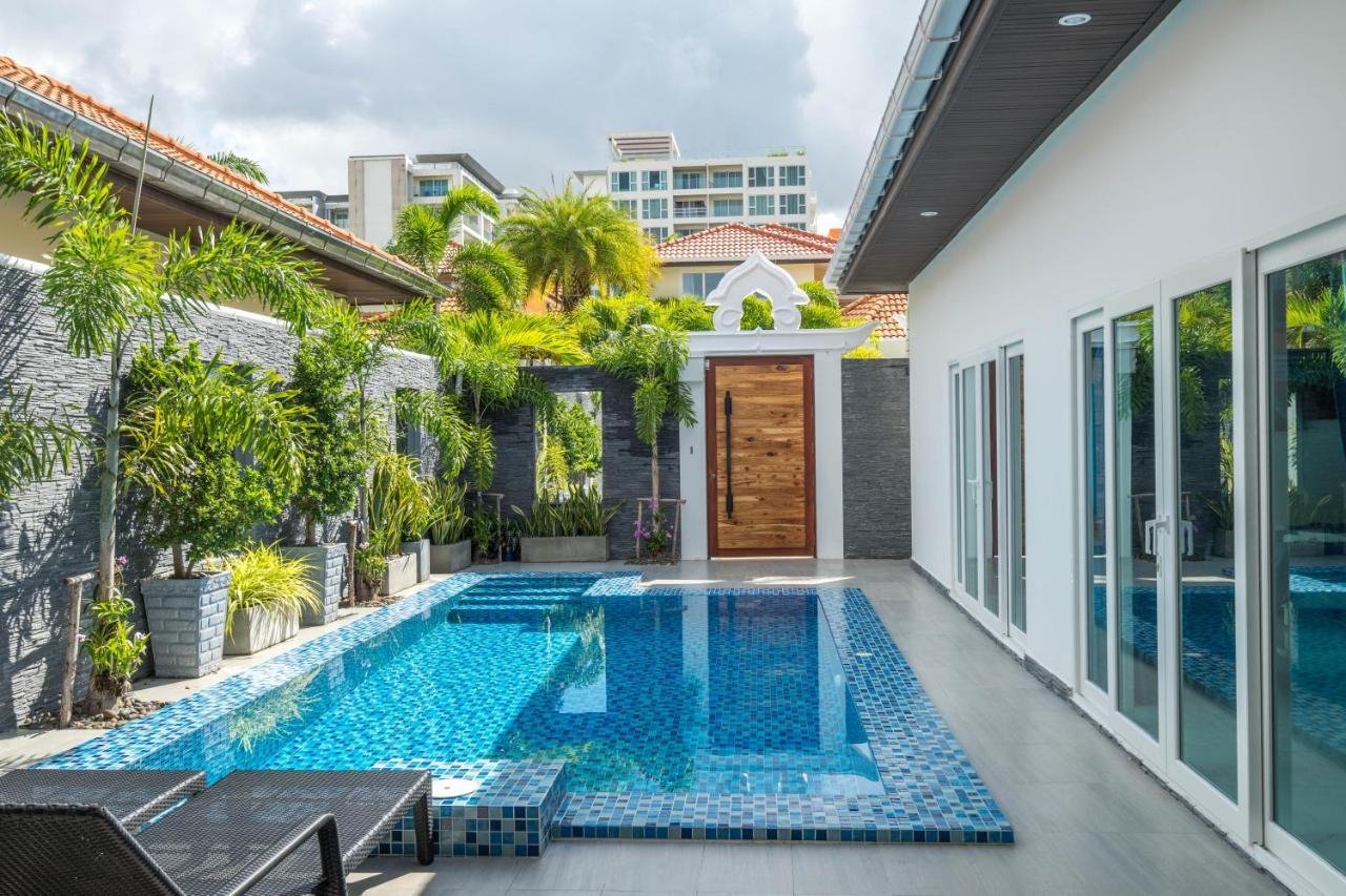 Majestic By Korawan Villa Pattaya Buitenkant foto